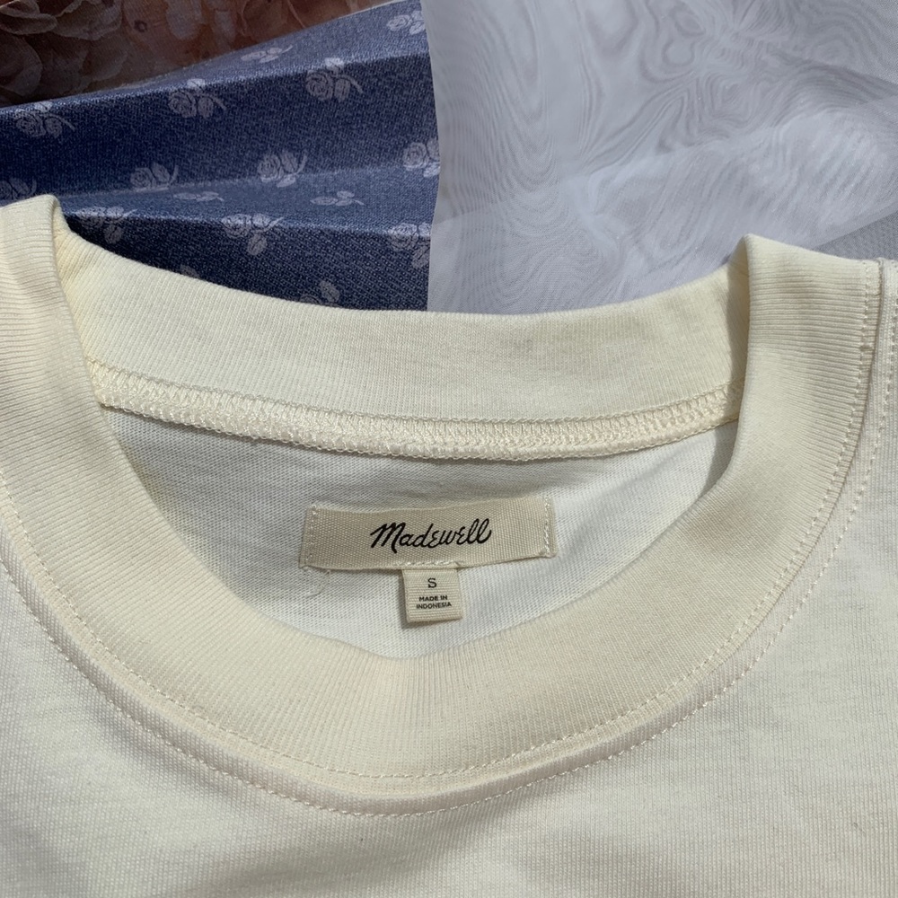 ***SOLD*** [Madewell] Apple Picking CropTee - Picture 7 of 8